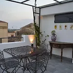 Zioli לינה וארוחת בוקר נוטו